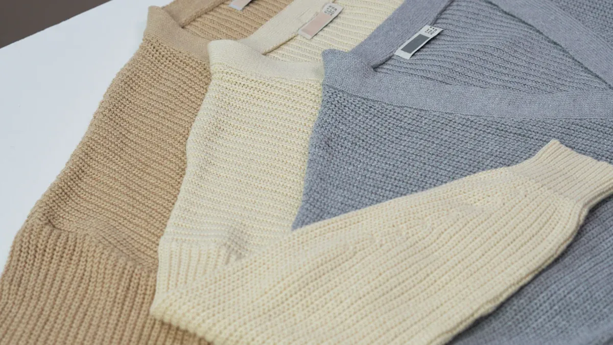 How to Choose the Right Bulk Knitwear Manufacturer for Your Business