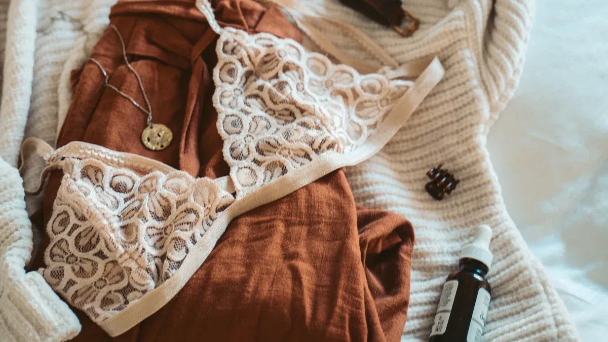 Custom Knitwear Supplier: Customization & Capacity