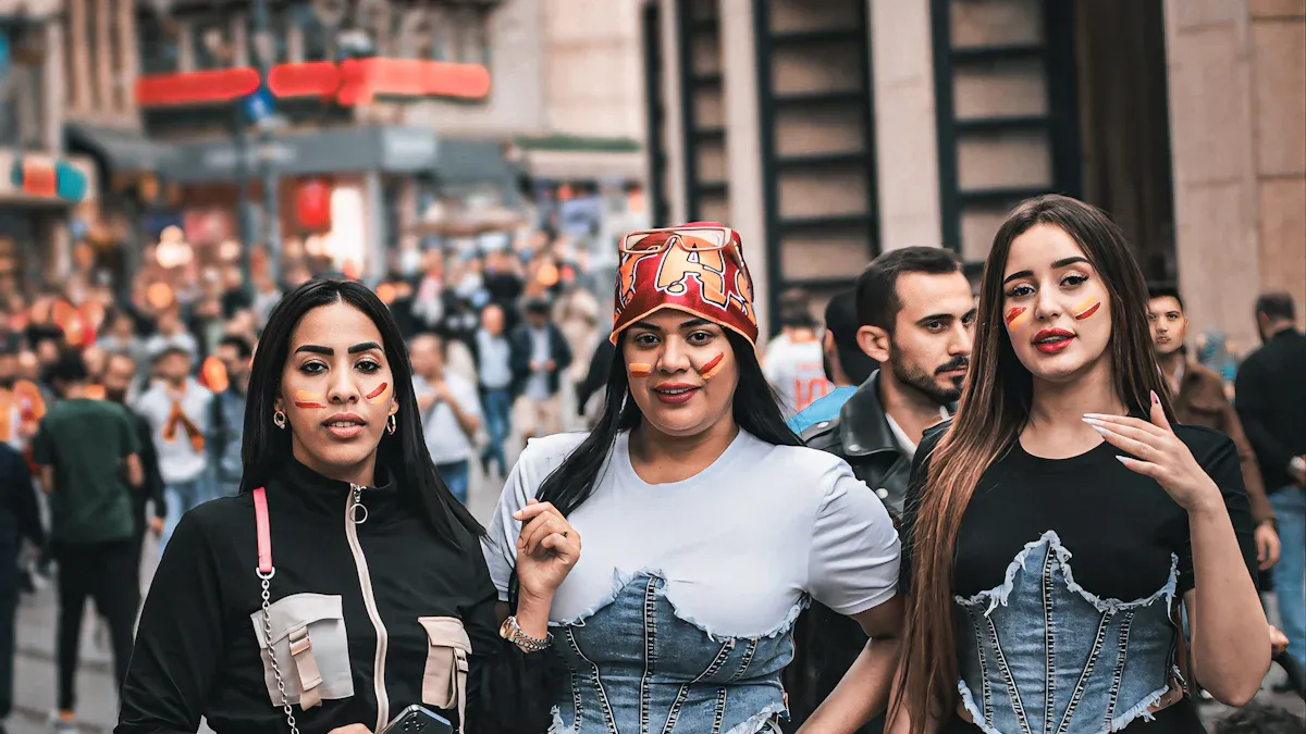 Top Brands Like Hollister